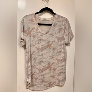 Grace & Lace marble tee